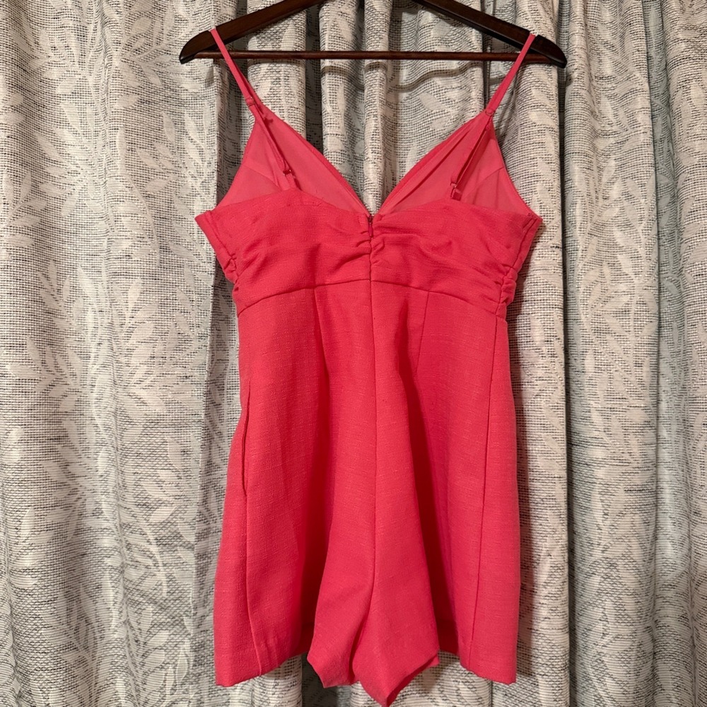 Pink‎ Textured V-Neck Sleeveless Romper Ruched Waist GP4149 Medium